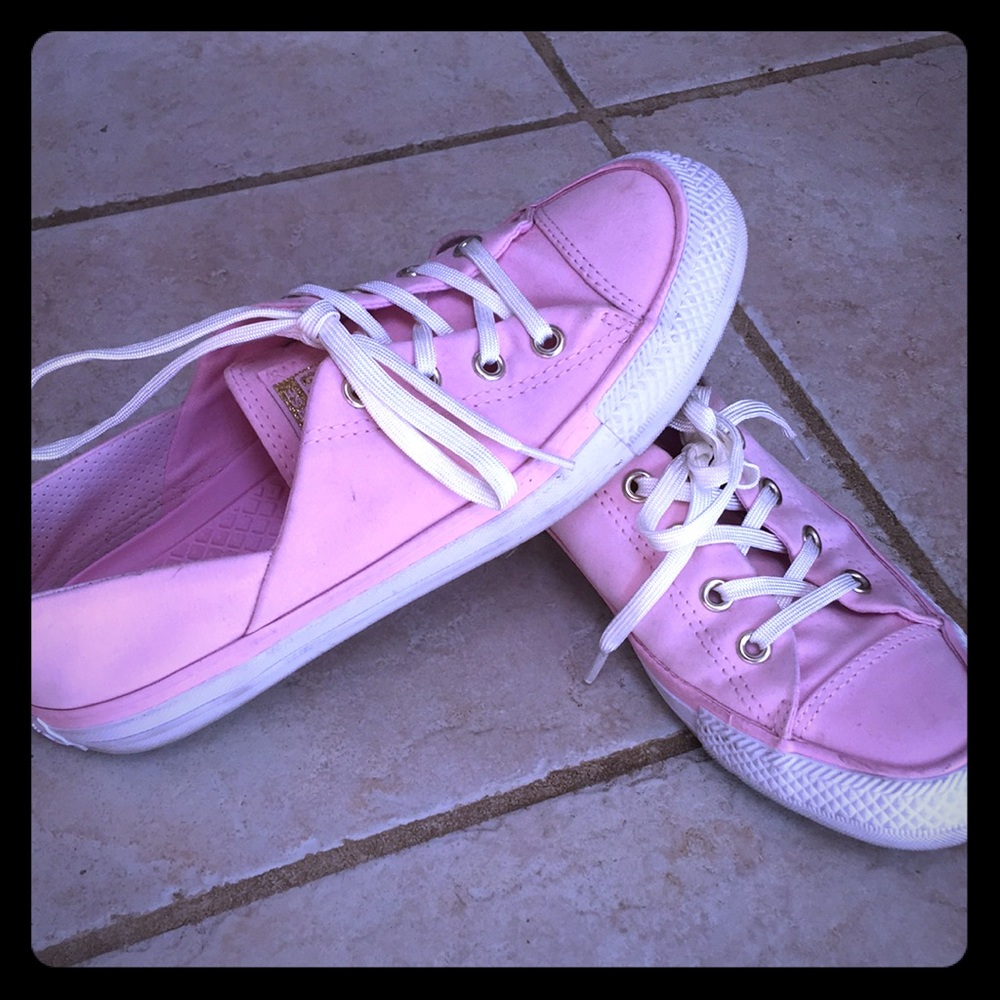 Converse All Star shoes! Women’s 7